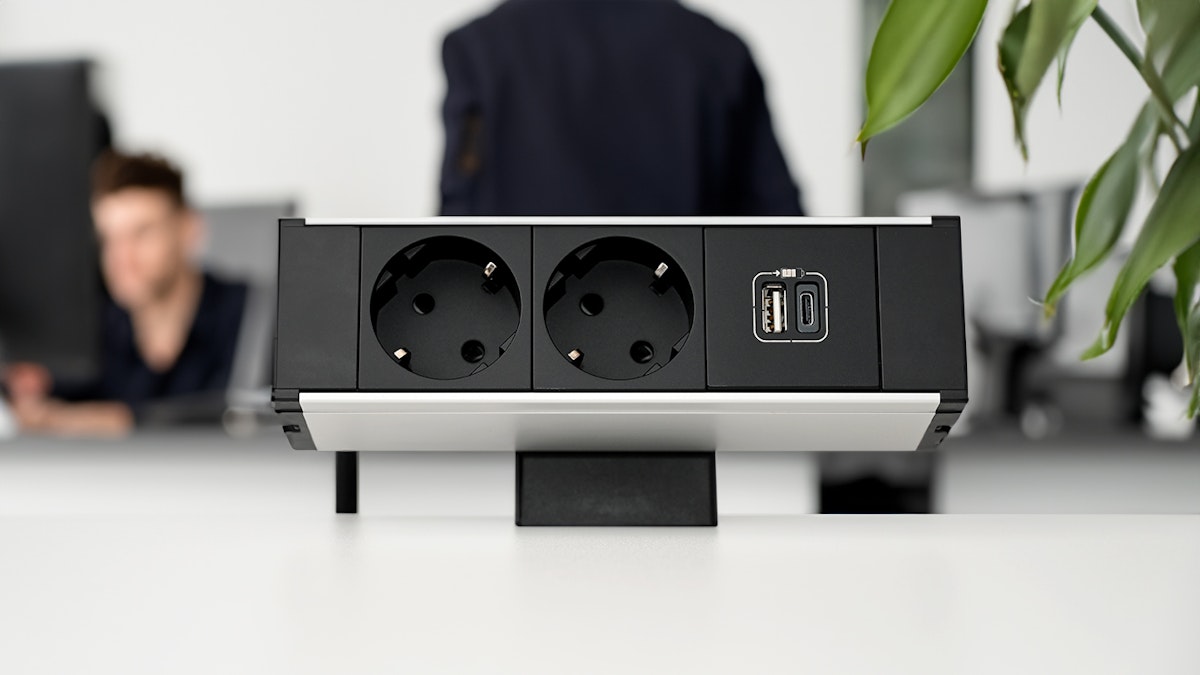 Desktop socket NETBOX Fusion with integrated mounting clamp - A. & H. Meyer