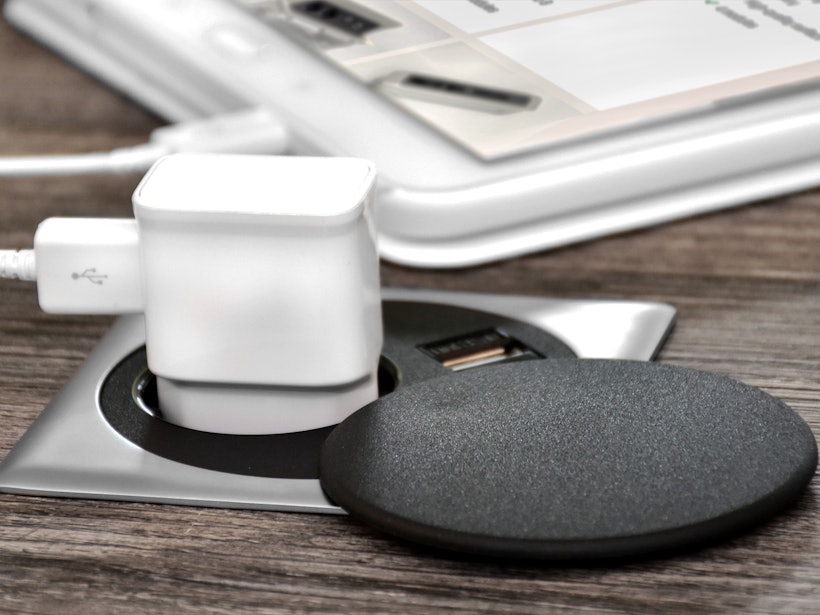 Einbausteckdose | NETBOX Point, Einbausteckdosen - A. & H. Meyer