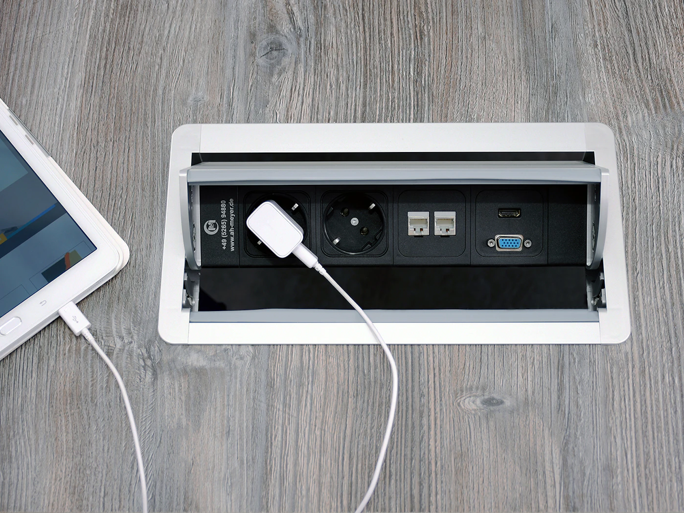 NETBOX Axial Comfort, Built-in sockets - A. & H. Meyer