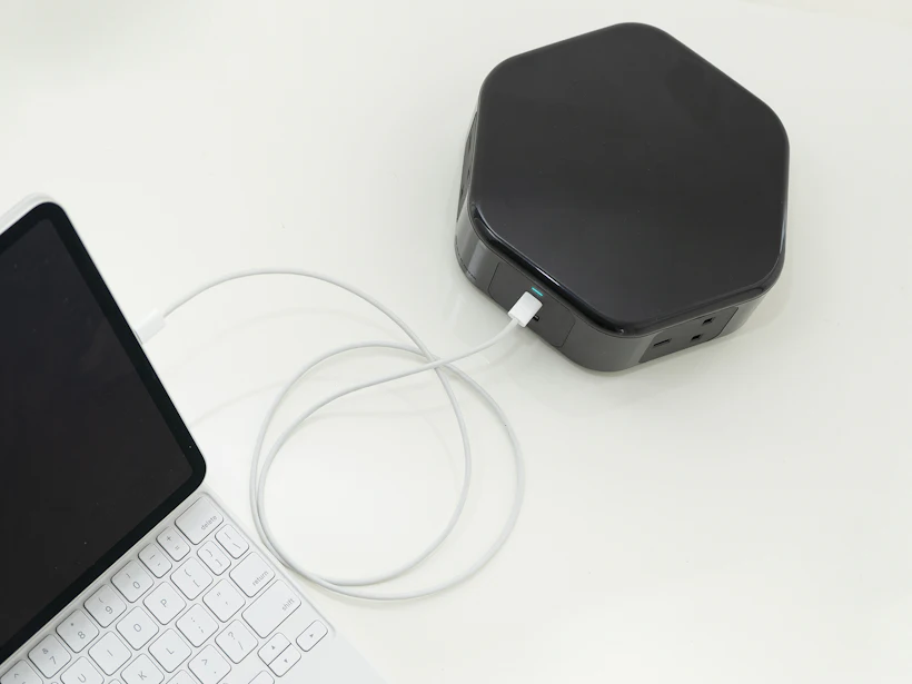 Diamond Box Computer Wire Power Sockets and Cable Management for Office Furniture in Asia - A ...